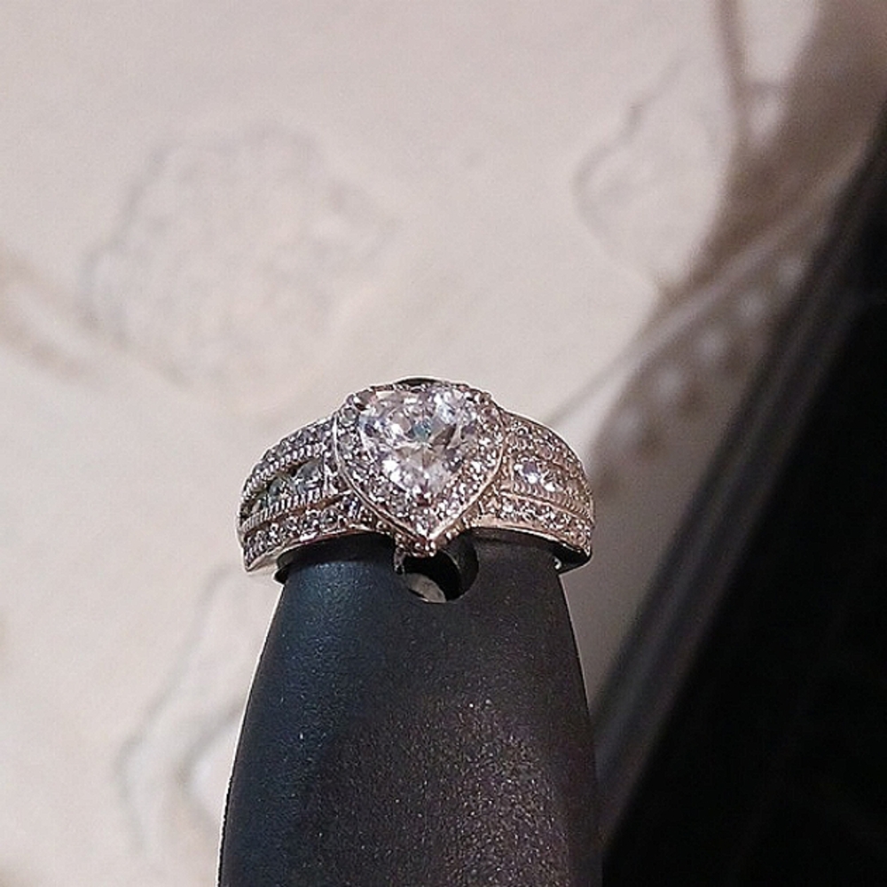 Elegant ⚜️JTV White Cubic Zirconia Rhodium Over Sterling Silver 💜Heart  Ring  8